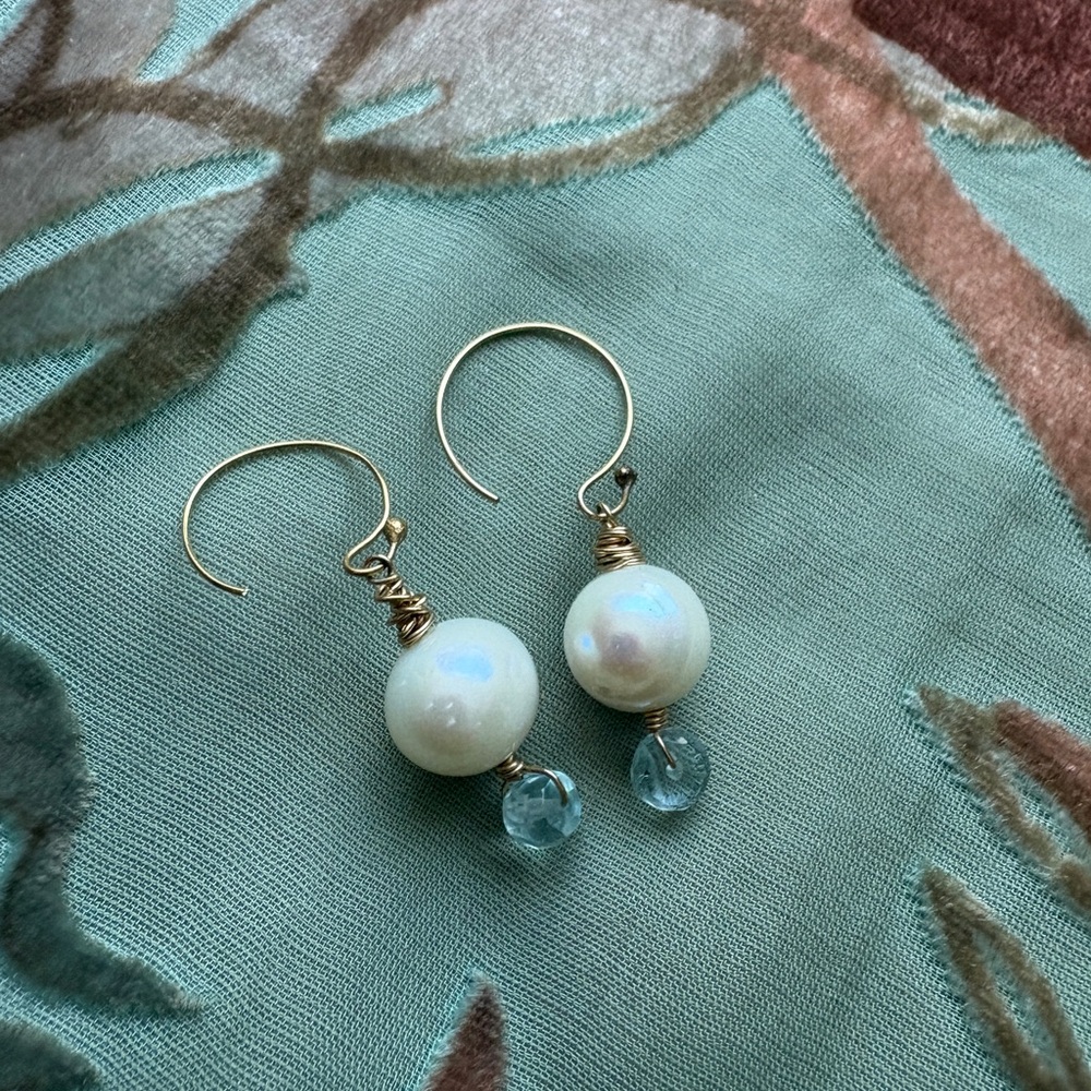 Raw Pearl and blue gem stone earings.